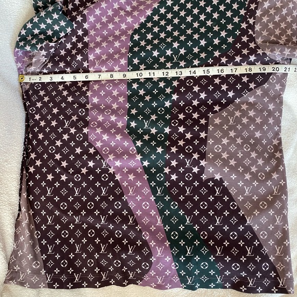 SoldAuthentic Louis Vuitton short sleeve T-shirt Sz S stars monogram multicolour - Picture 13 of 15
